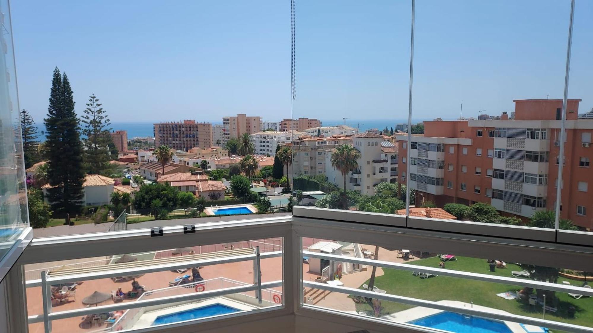 Enjoying Together Torremolinos Extérieur photo